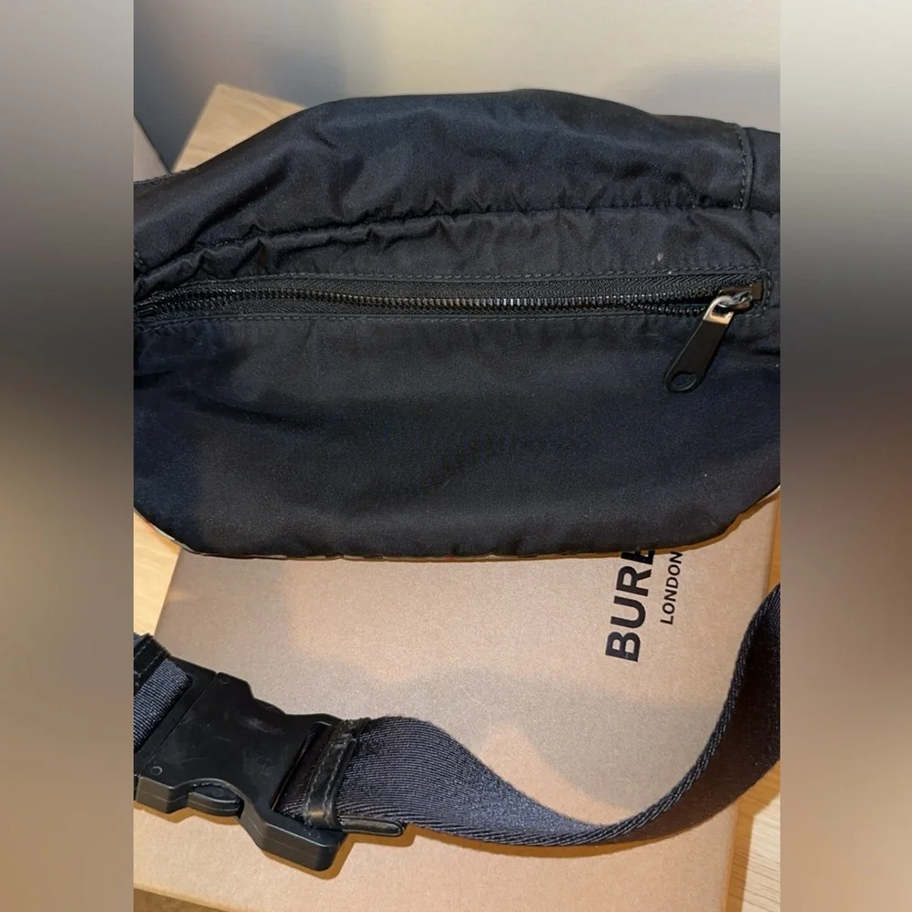 Burberry Fanny pack - Picture 3 of 3